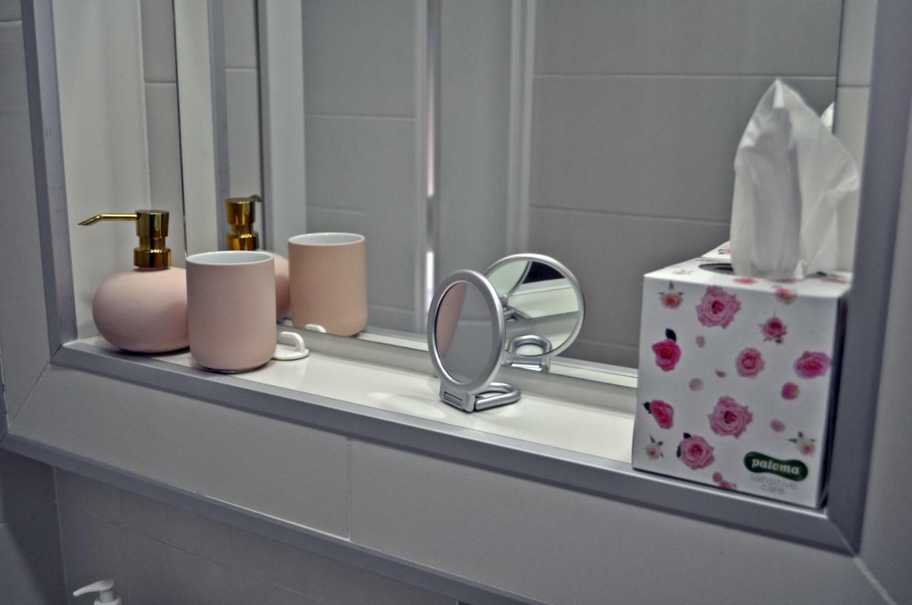 Apartman Dina Apartment Tuzla Luaran gambar