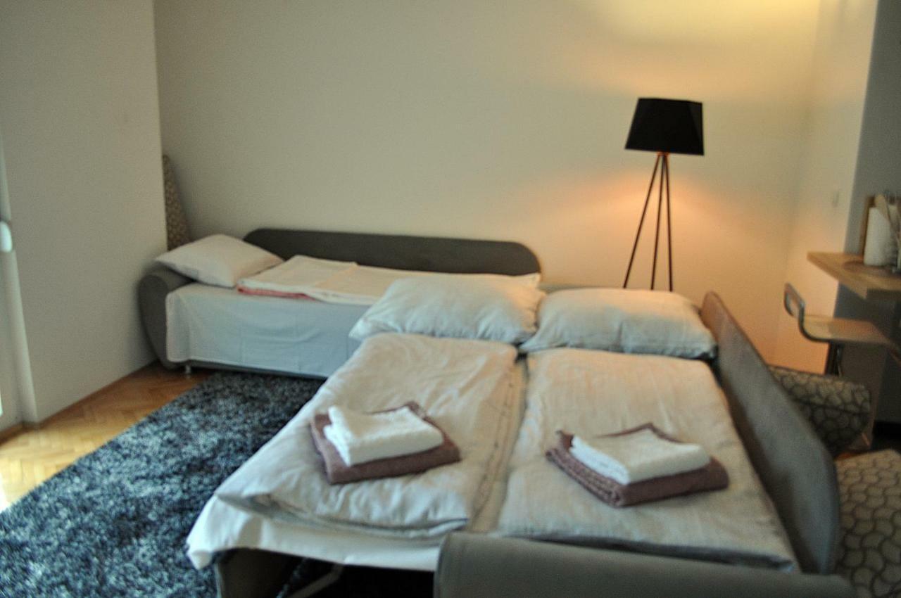 Apartman Dina Apartment Tuzla Luaran gambar